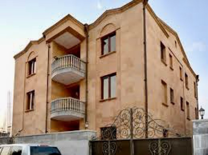 Սեփական տների երեսապատման աշխատանքներ